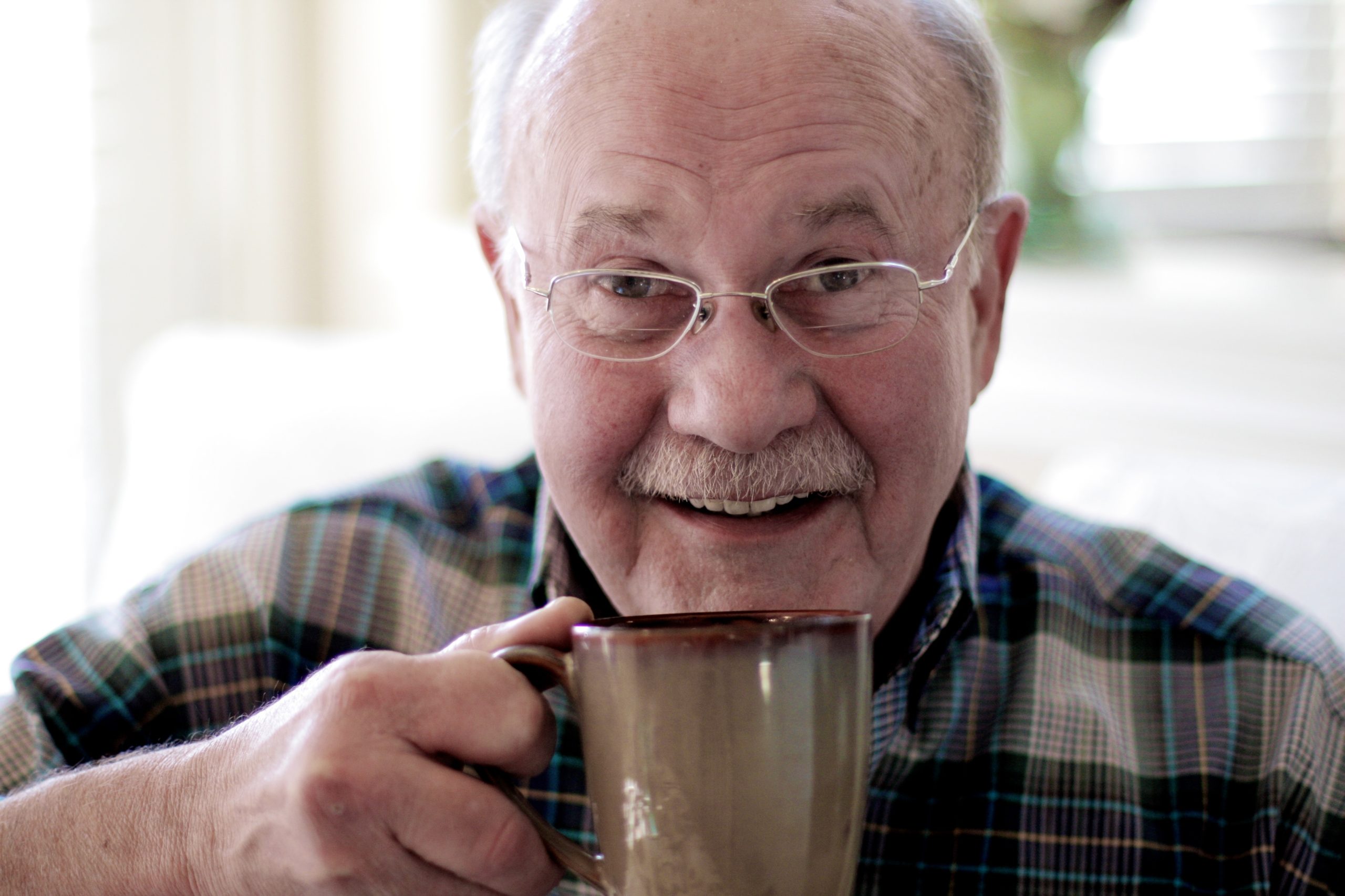 Hvordan smalltalke med «de gamle» på søndagsgudstjenestene?
