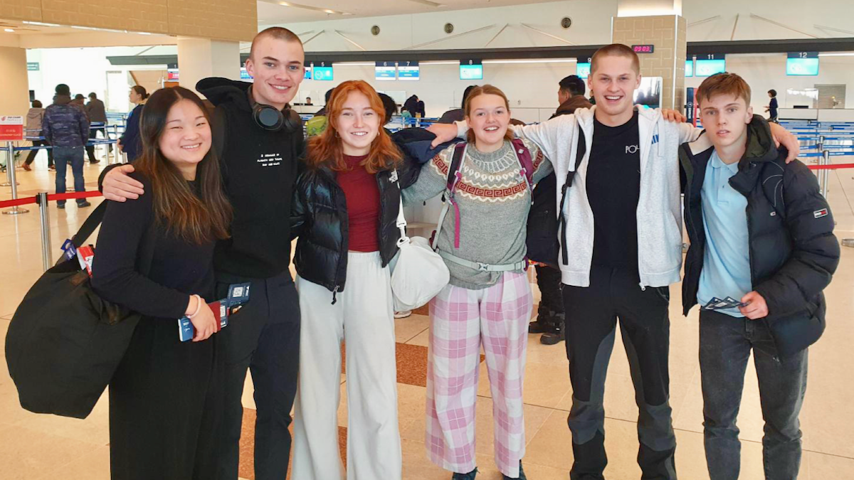6 ungdommer dro for å se misjonsarbeidet de støtter i Mongolia