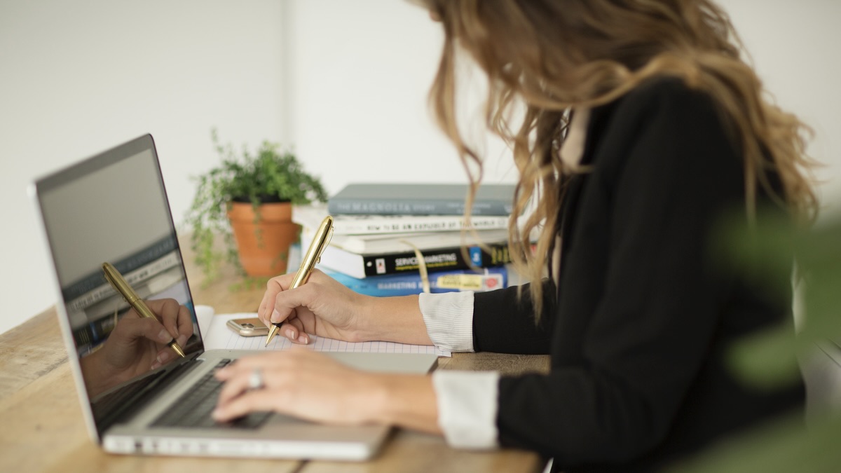Må jeg stryke bibelskole fra CV-en for å få jobb?